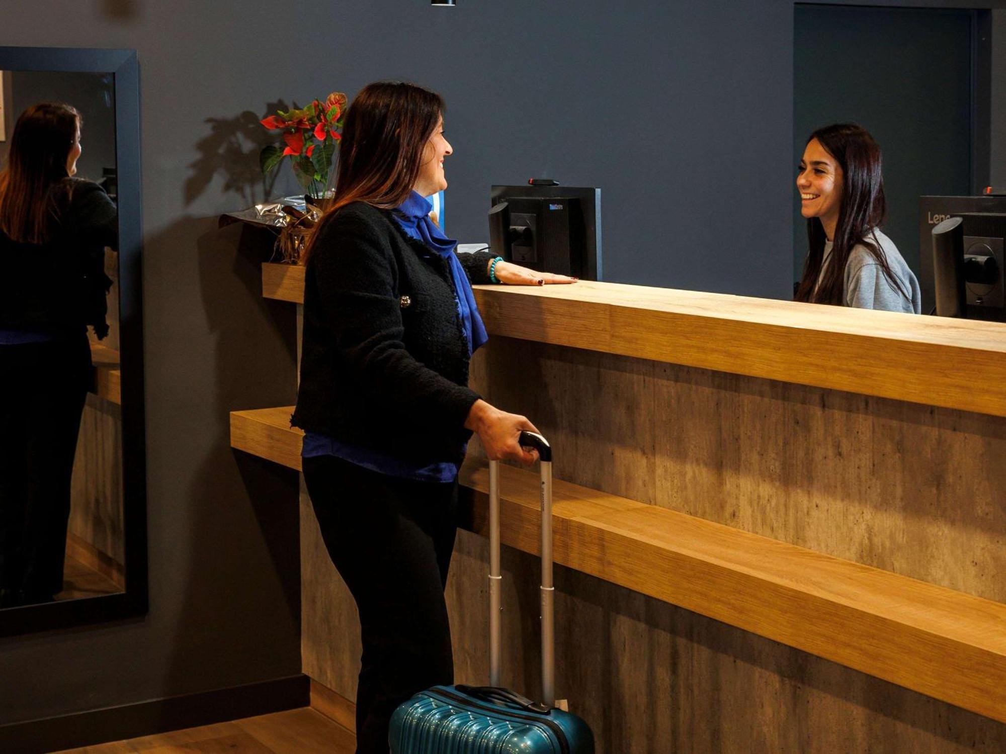 Ibis Budget Logrono Centro Dış mekan fotoğraf